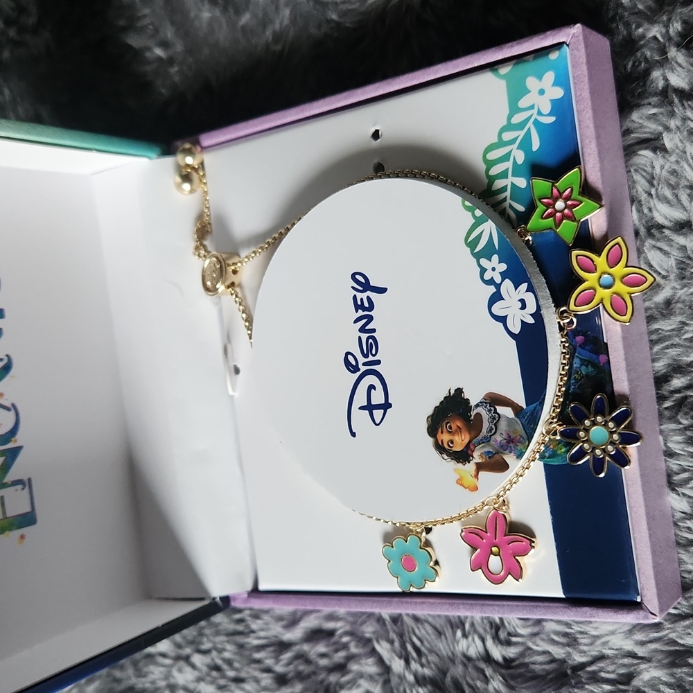 Disney Encanto Charm Bracelet - Picture 2 of 2